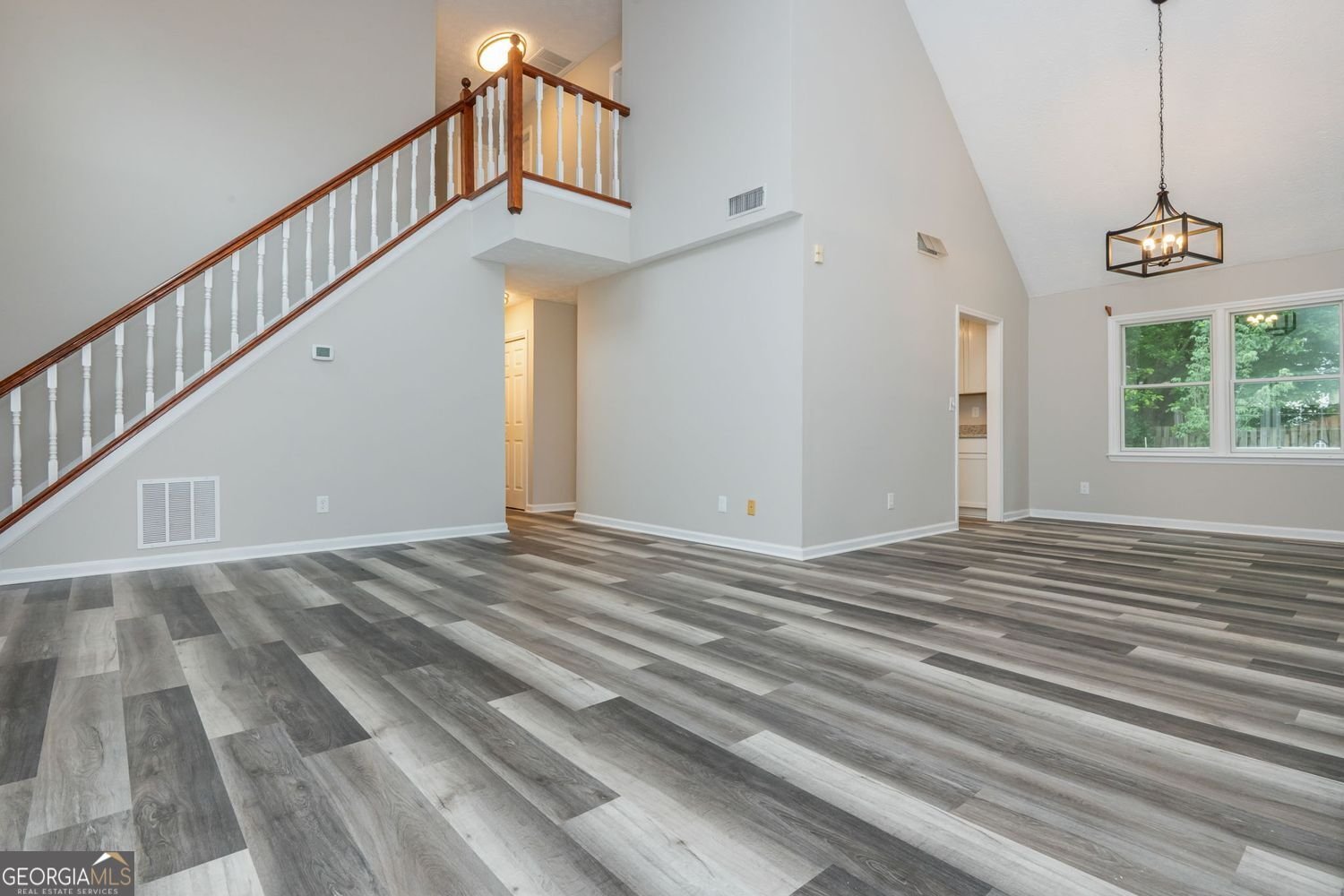 10980 Pinehigh Drive Alpharetta - 11