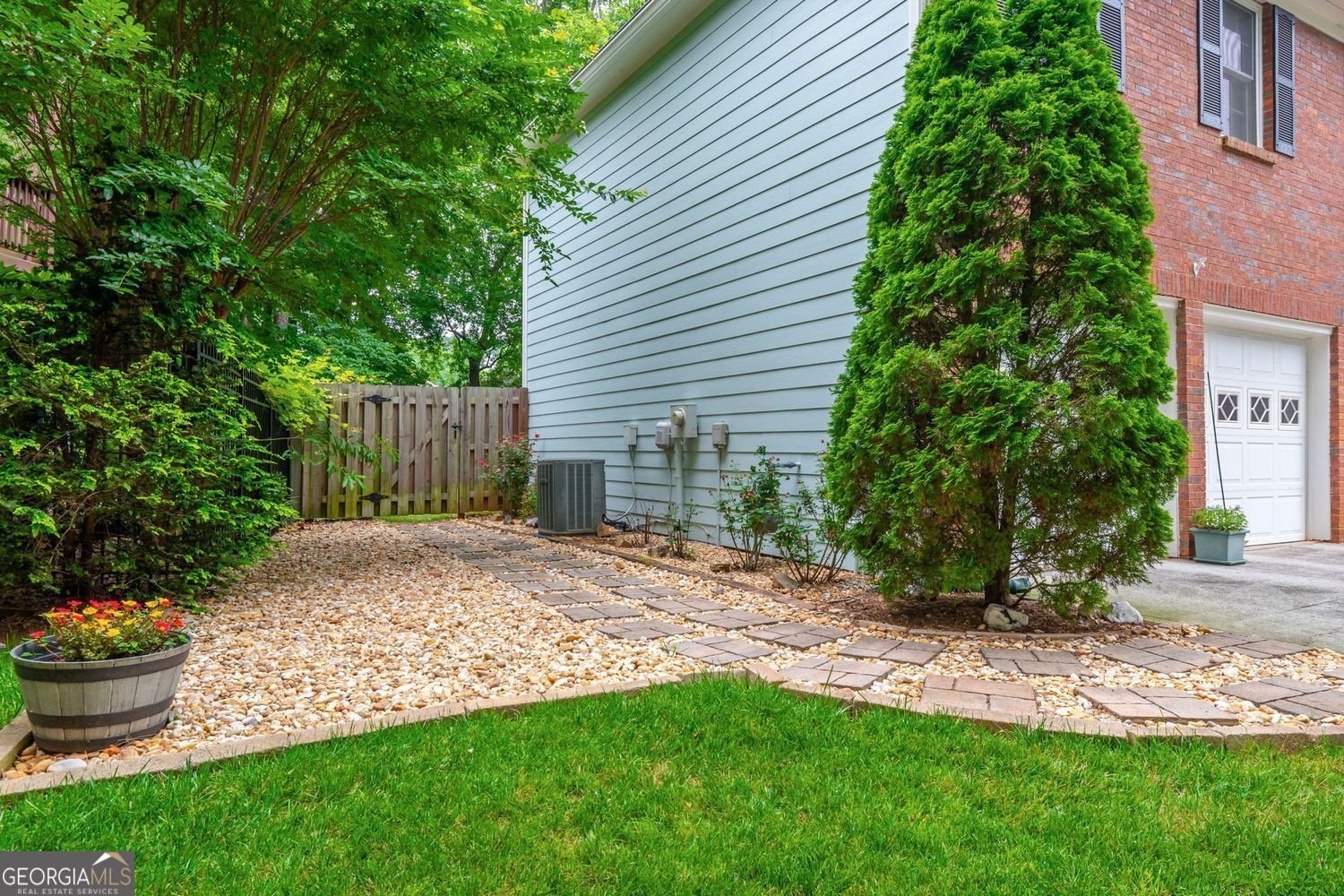 10980 Pinehigh Drive Alpharetta - 7