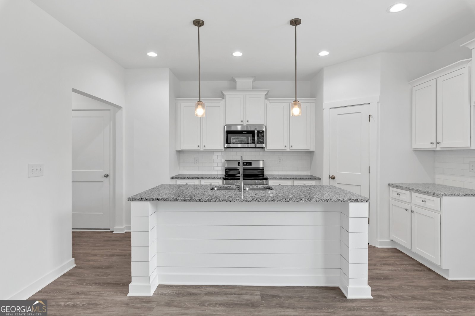 111 Breakwater Way Perry - 11