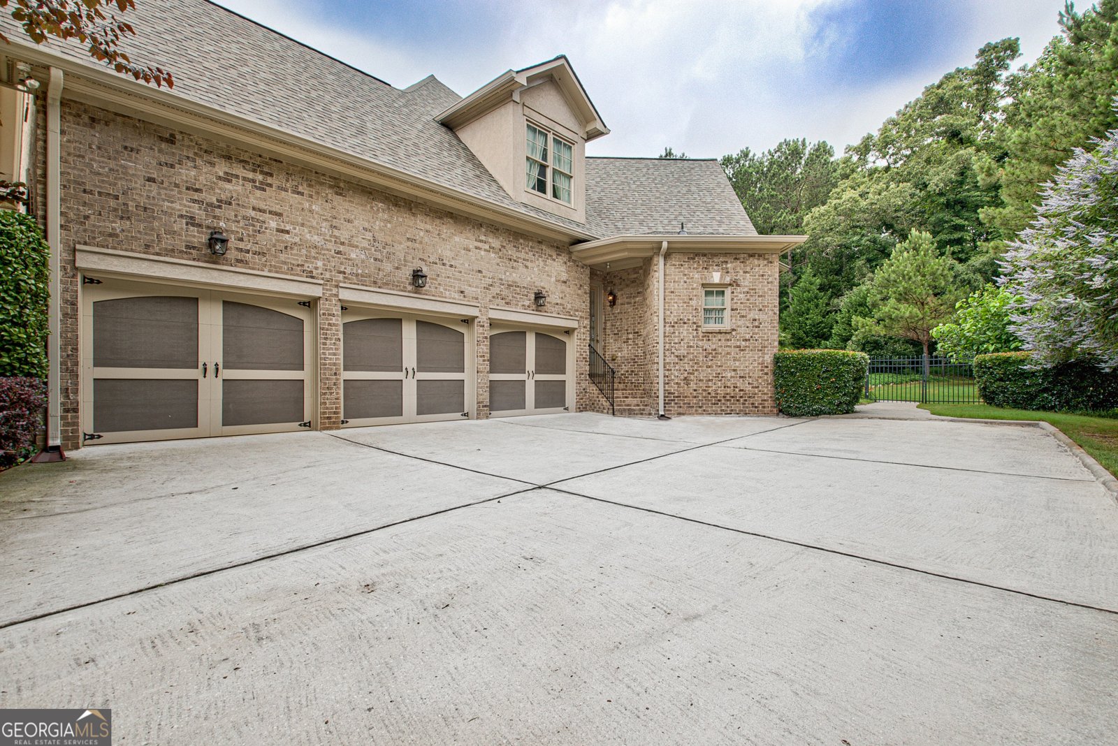 310 Westbourne Drive Tyrone - 75