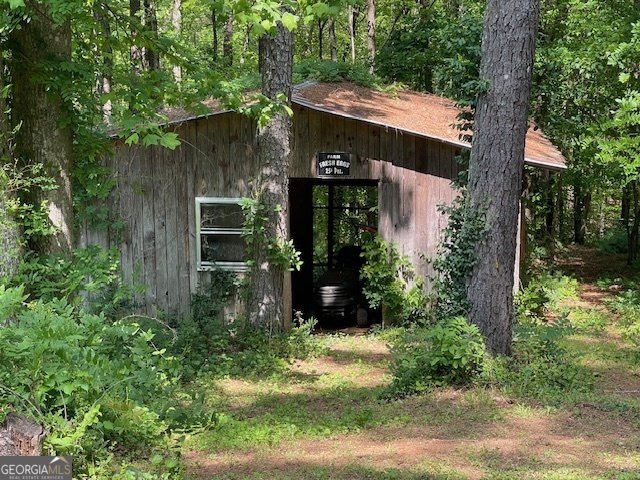 324 Bells Ferry Road White - 31
