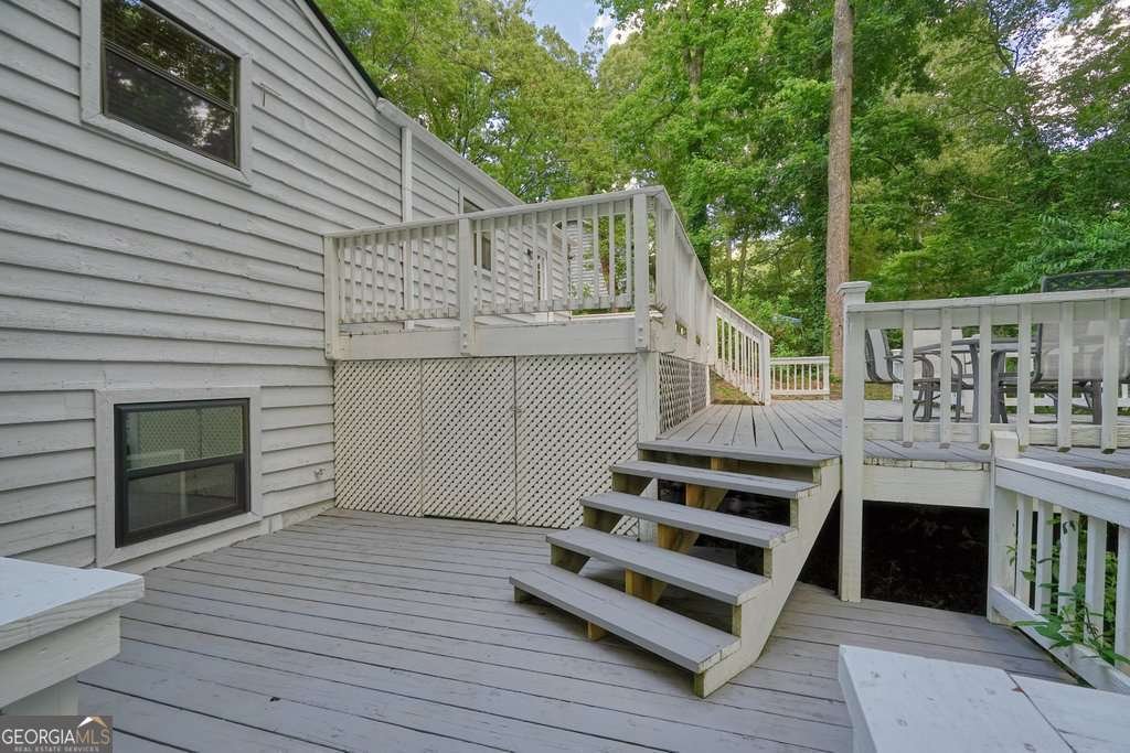 7025 Stone Wood Drive Kennesaw - 43