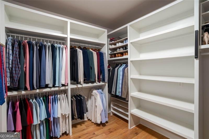 2101 THOMAS Road Canton - 32