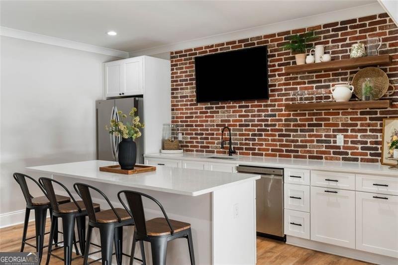 2101 THOMAS Road Canton - 54