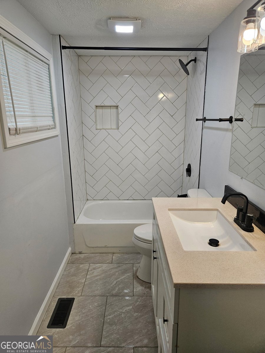 4422 Oates Avenue Columbus - 11
