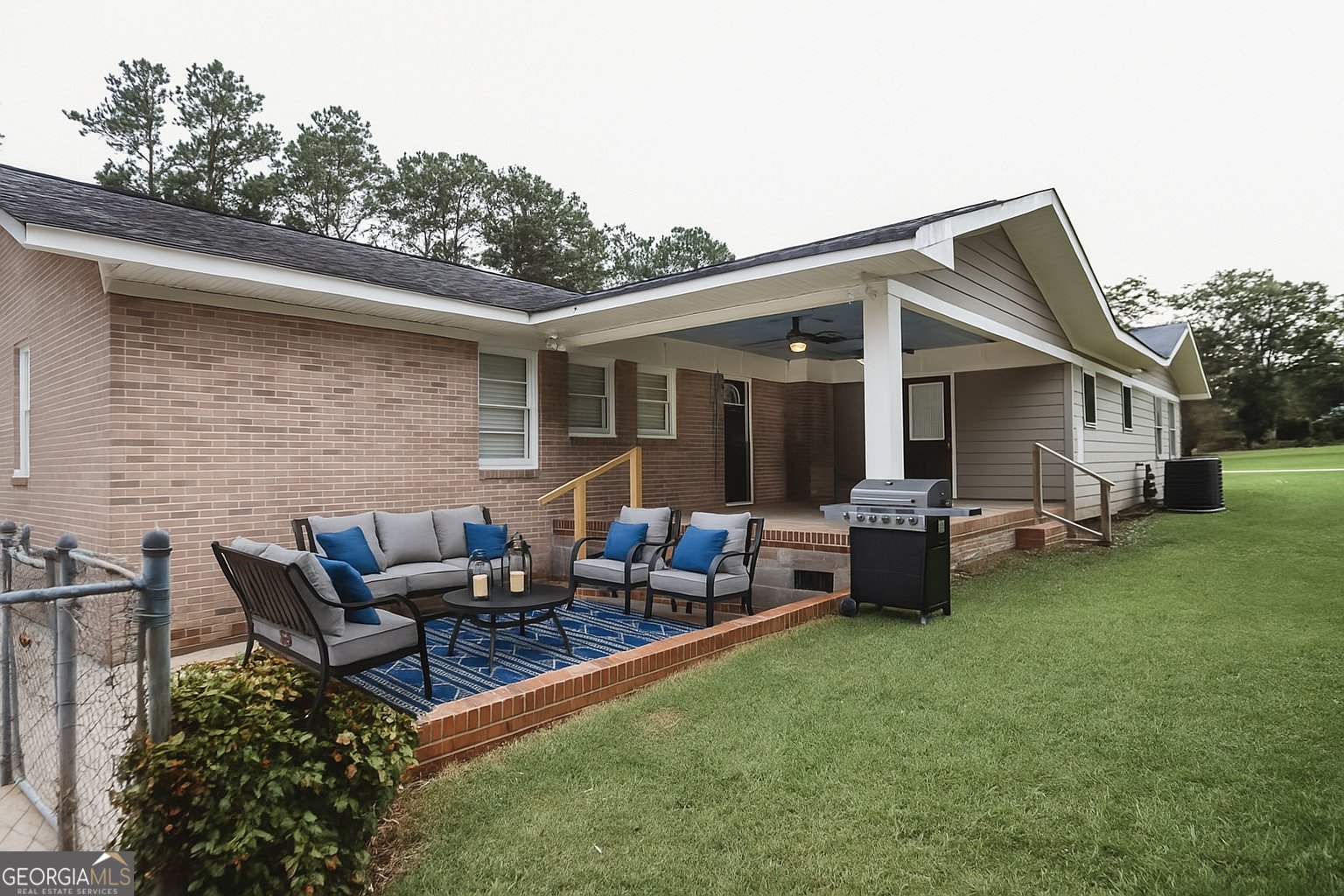 500 Holmes Street Barnesville - 62