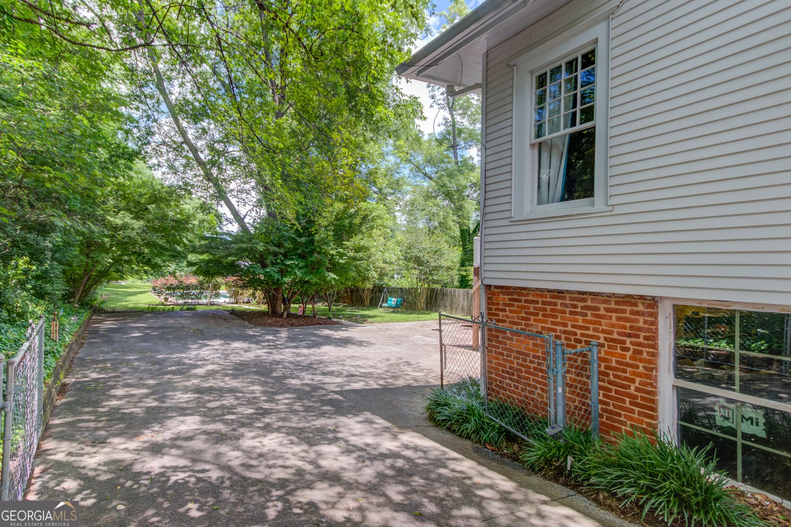 116 Broad Street Winder - 28