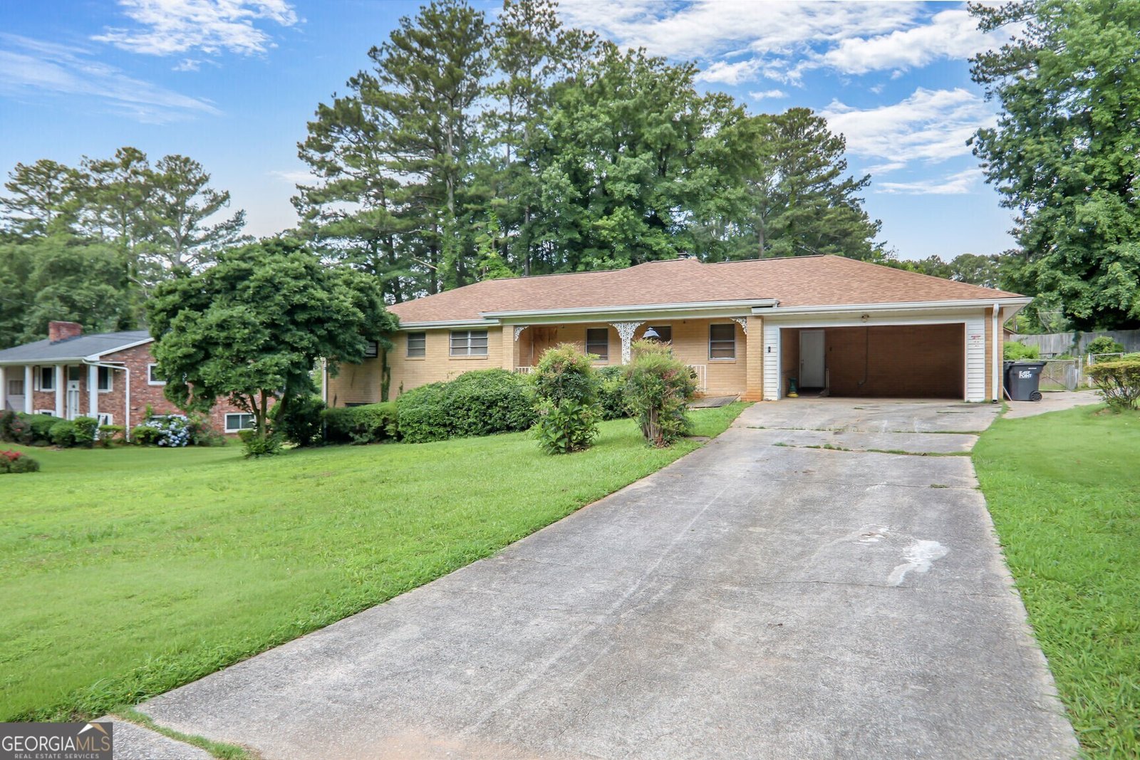 3563 Carriage Way East Point - 3