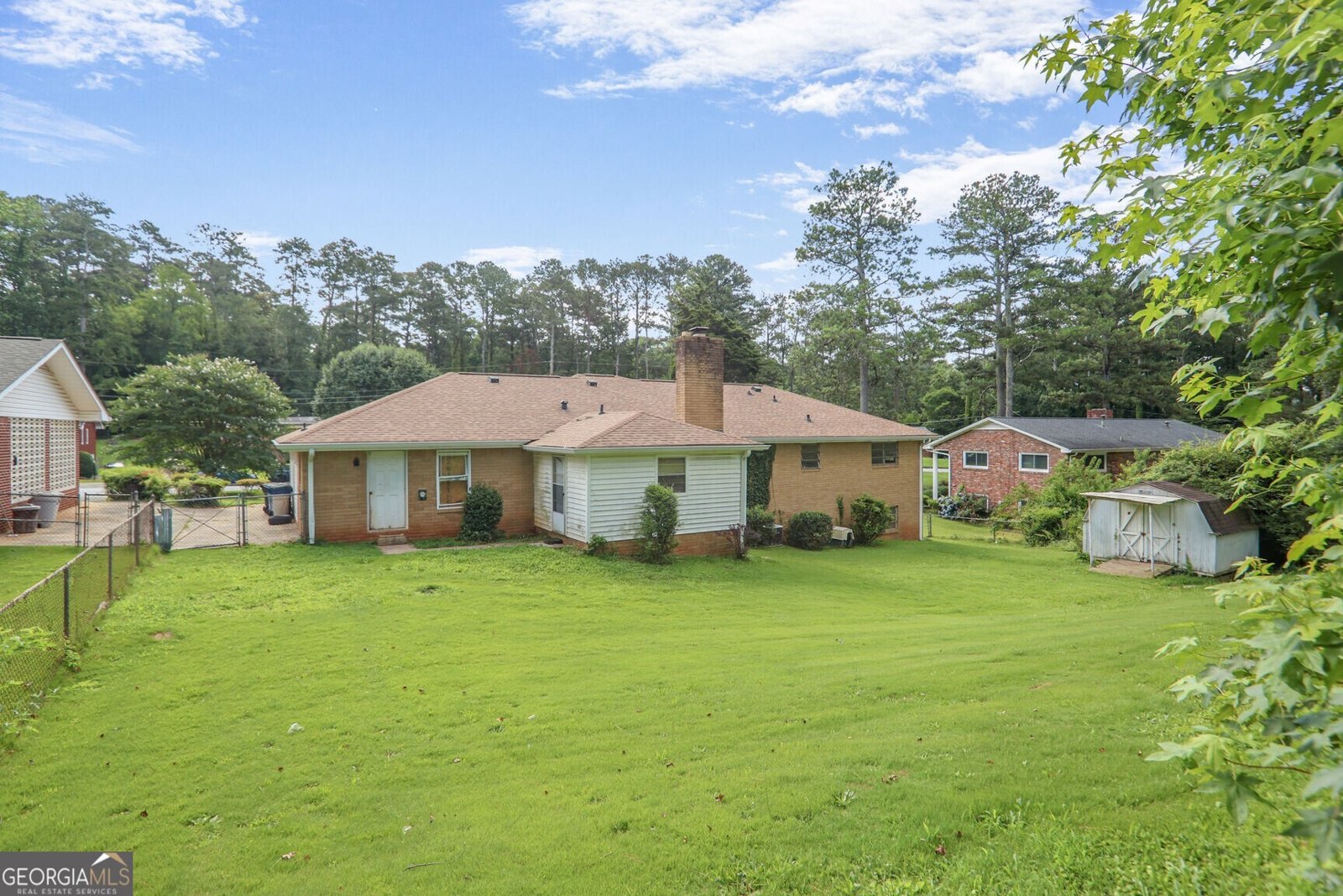 3563 Carriage Way East Point - 7