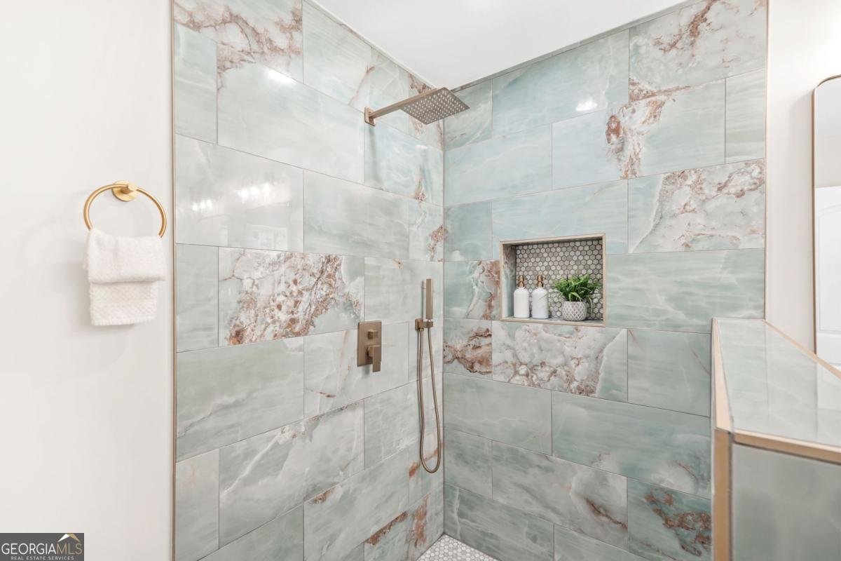 1675 White Oak Way Decatur - 23