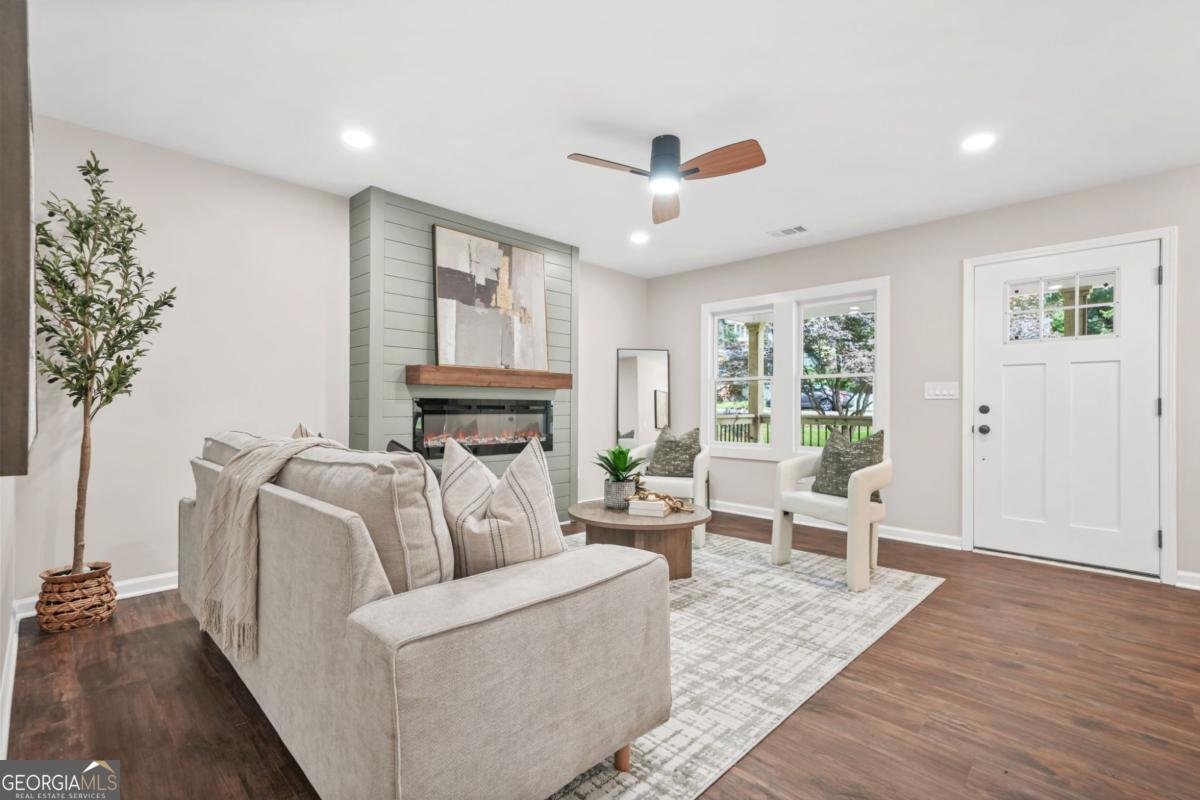1675 White Oak Way Decatur - 6
