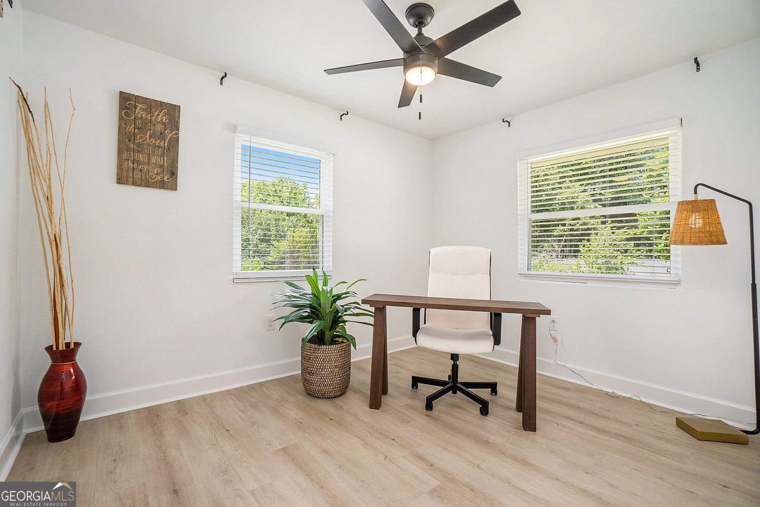4020 Ester Drive Atlanta - 23