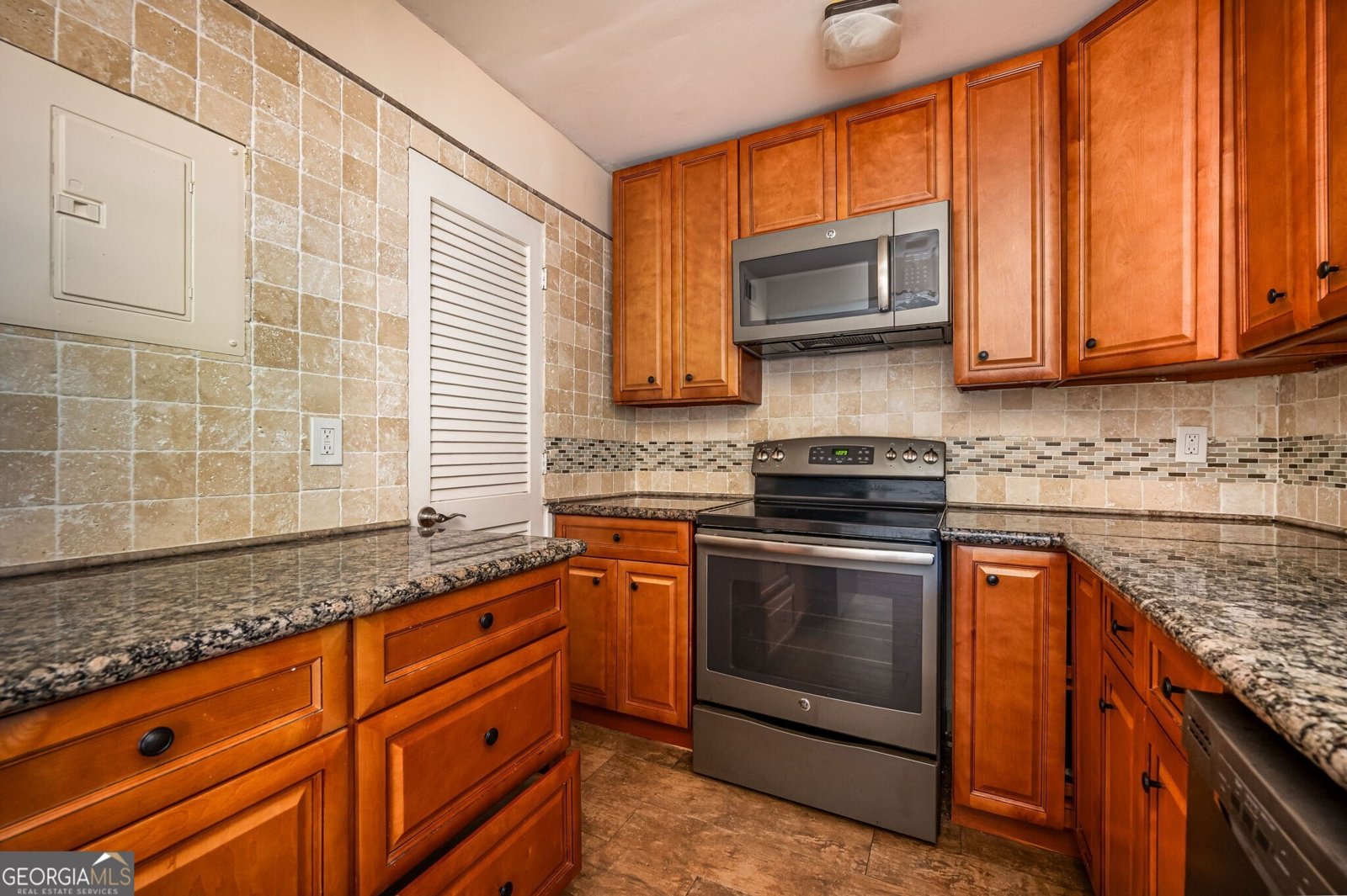 136 Peachtree Memorial Drive Atlanta - 16
