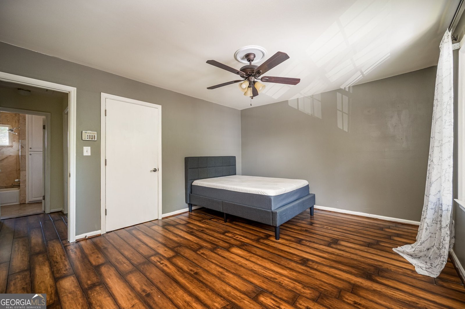 136 Peachtree Memorial Drive Atlanta - 19