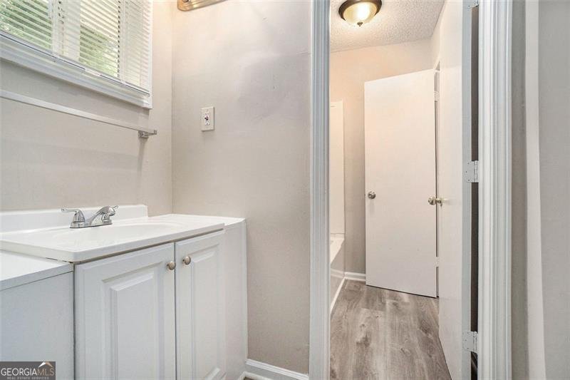 114 HOWELL Drive Atlanta - 10