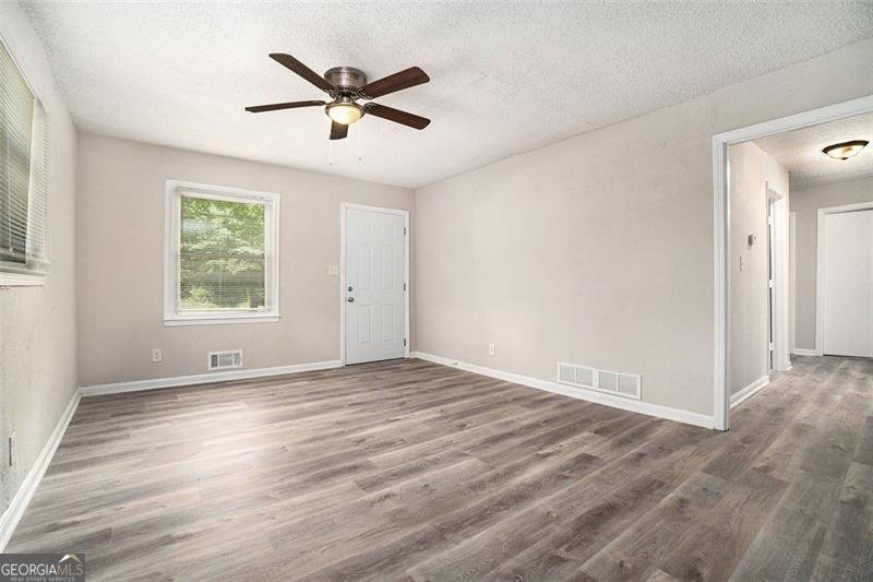 114 HOWELL Drive Atlanta - 5