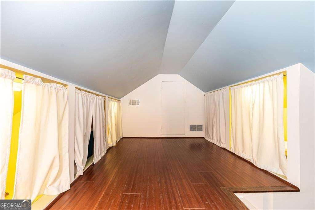 3072 Dale Drive Atlanta - 18
