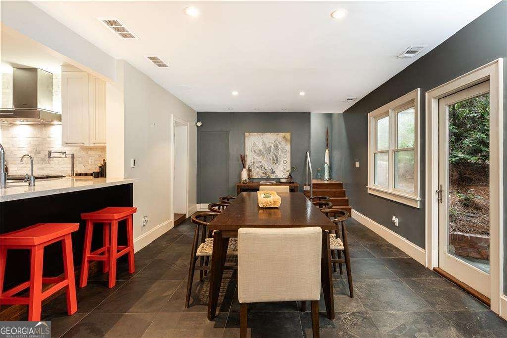 3072 Dale Drive Atlanta - 25