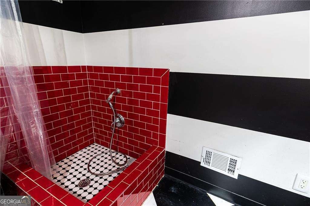 3072 Dale Drive Atlanta - 27