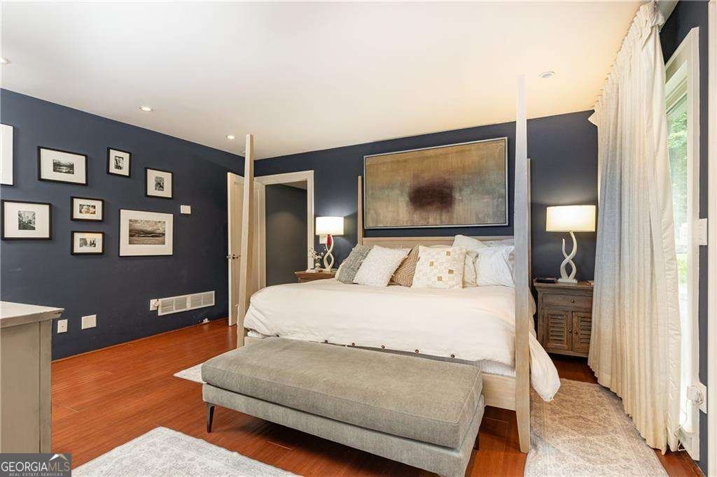 3072 Dale Drive Atlanta - 28