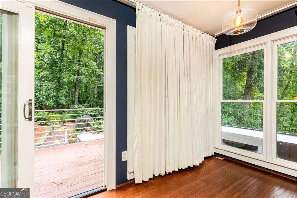 3072 Dale Drive Atlanta - 30
