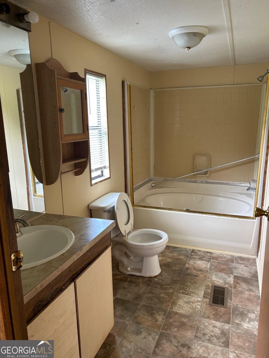 1631 Billy Bullock Road Dallas - 1