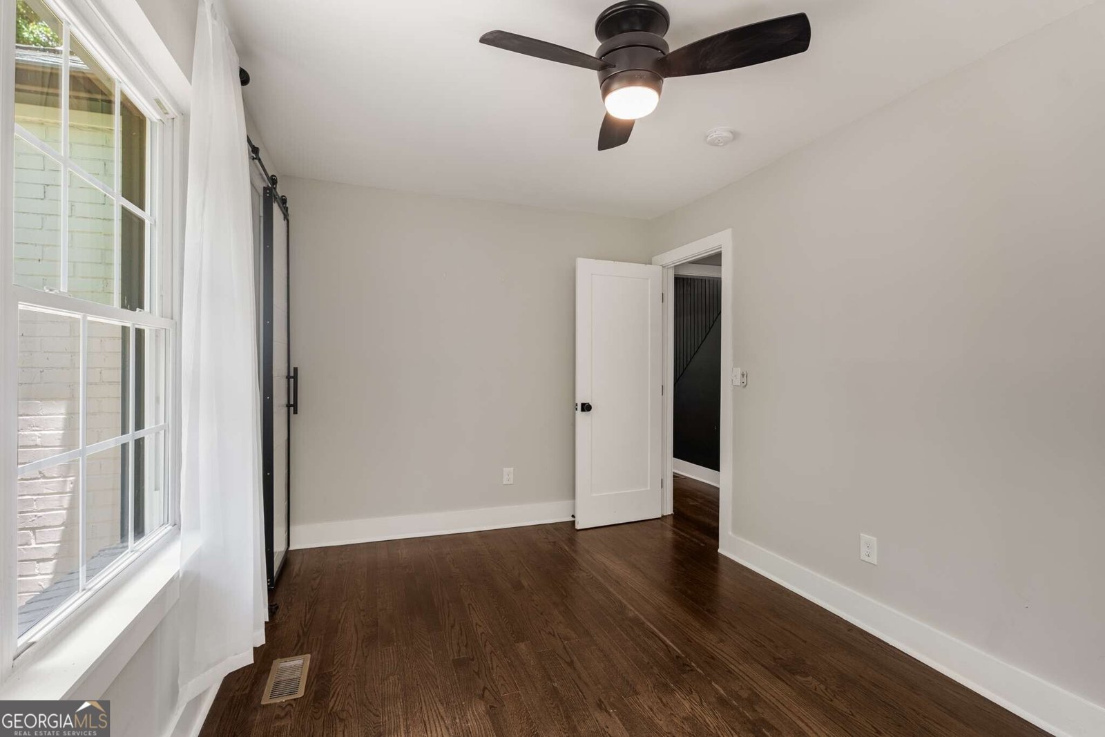 345 Adelle Street Atlanta - 29