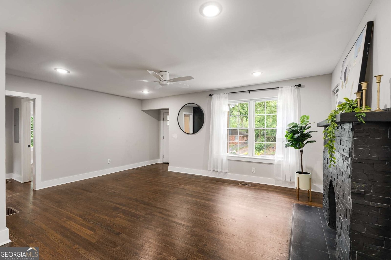 345 Adelle Street Atlanta - 6