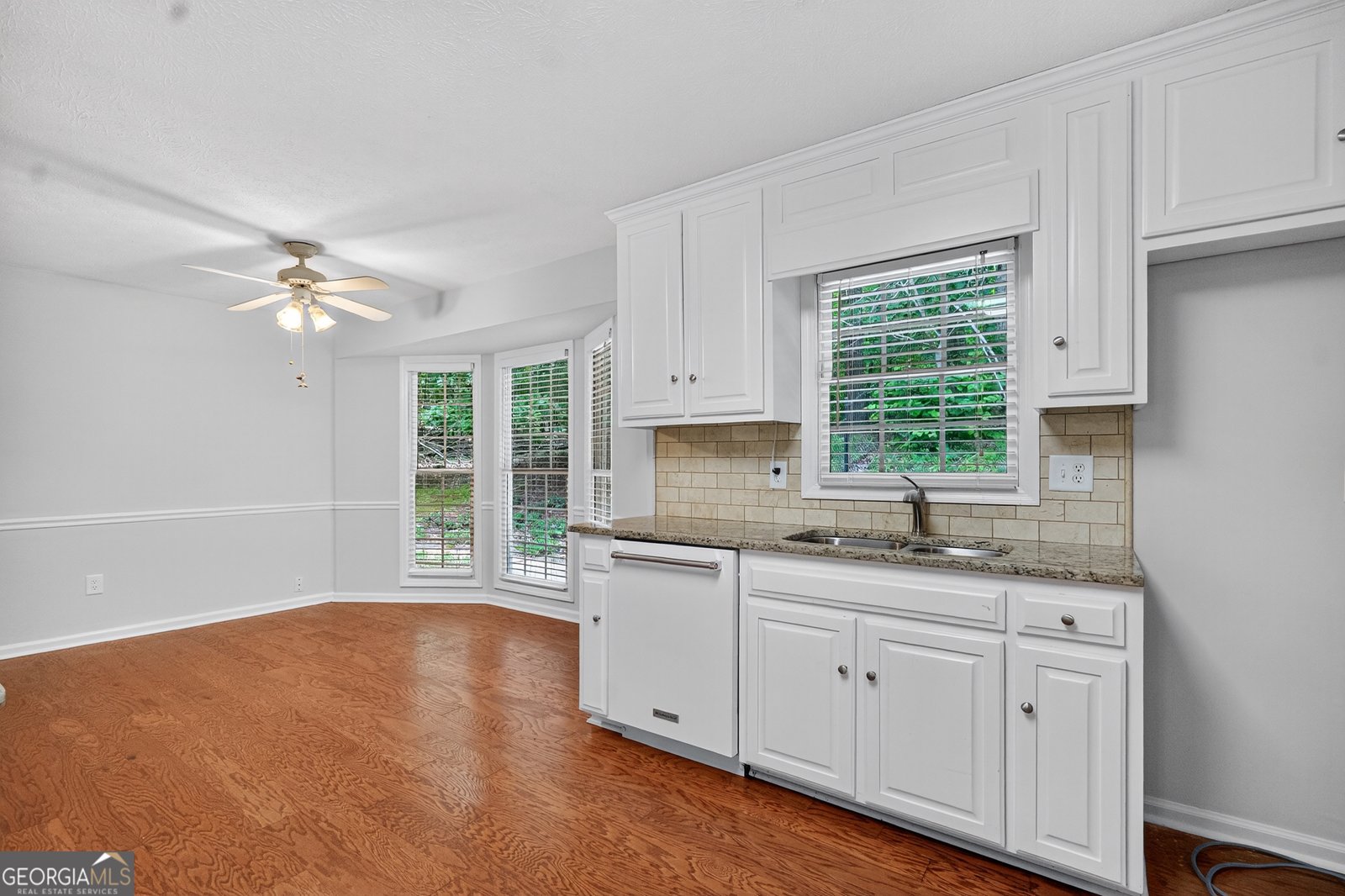121 Colonial Court Lagrange - 10