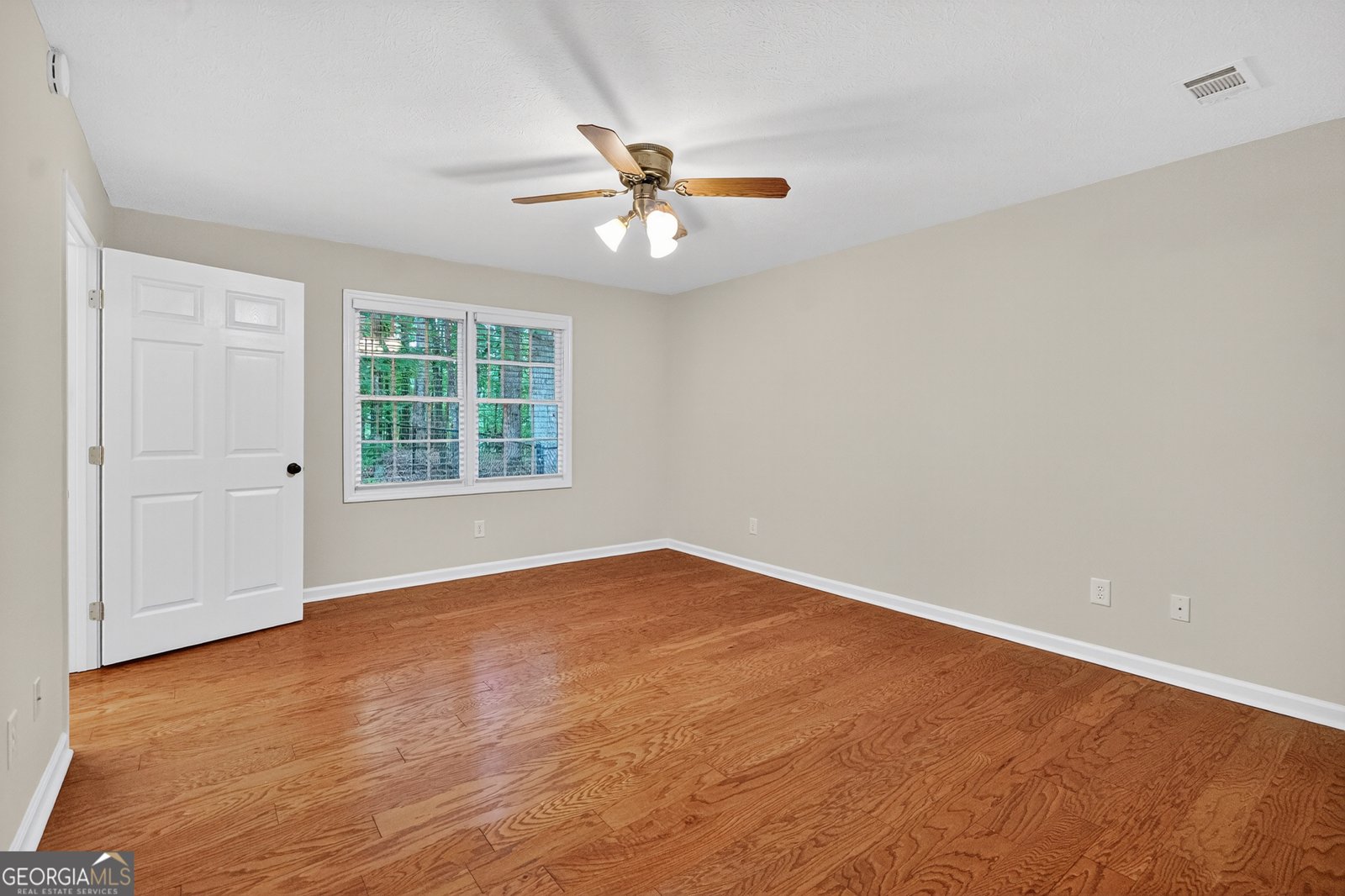 121 Colonial Court Lagrange - 22