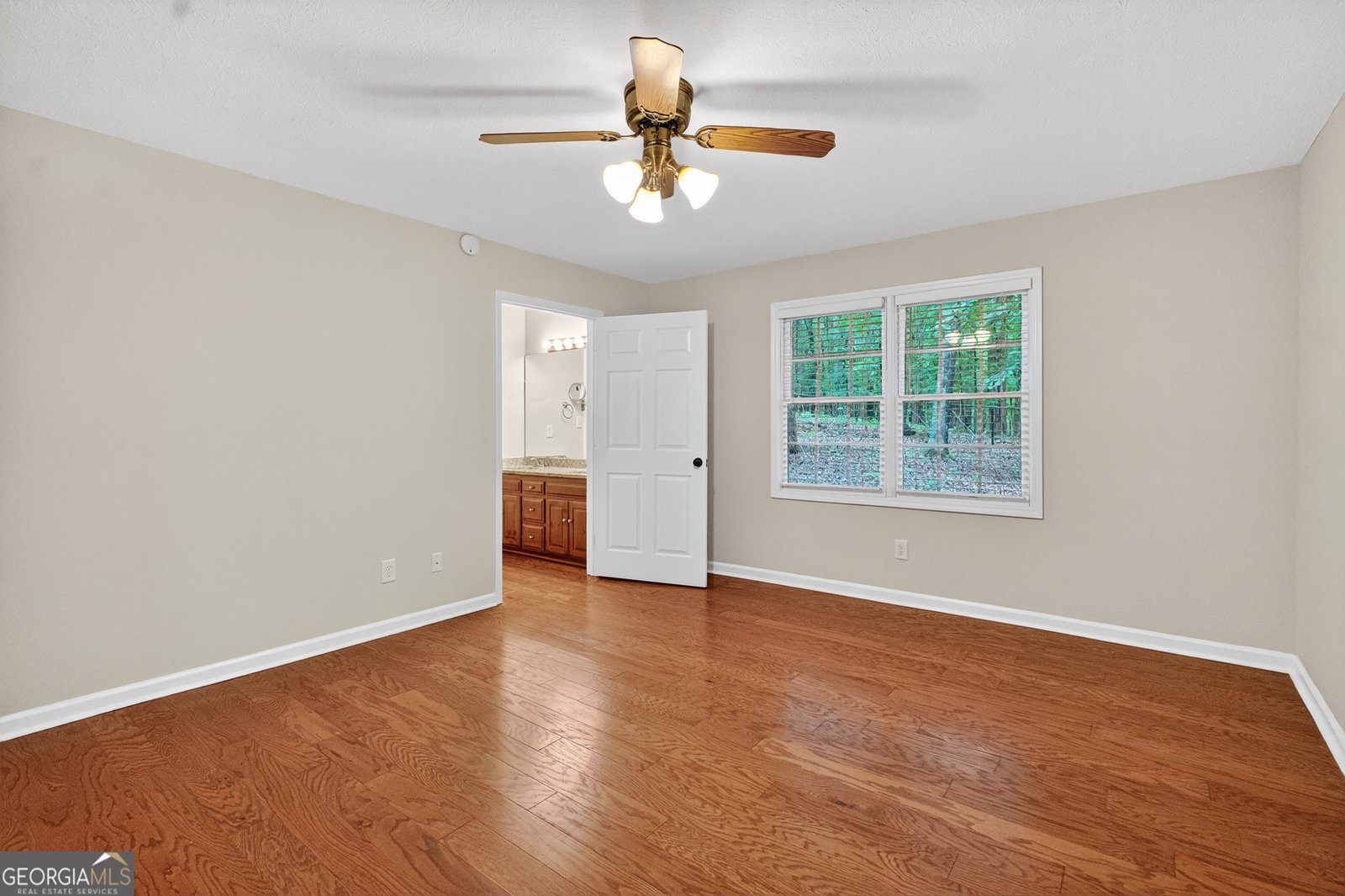 121 Colonial Court Lagrange - 23
