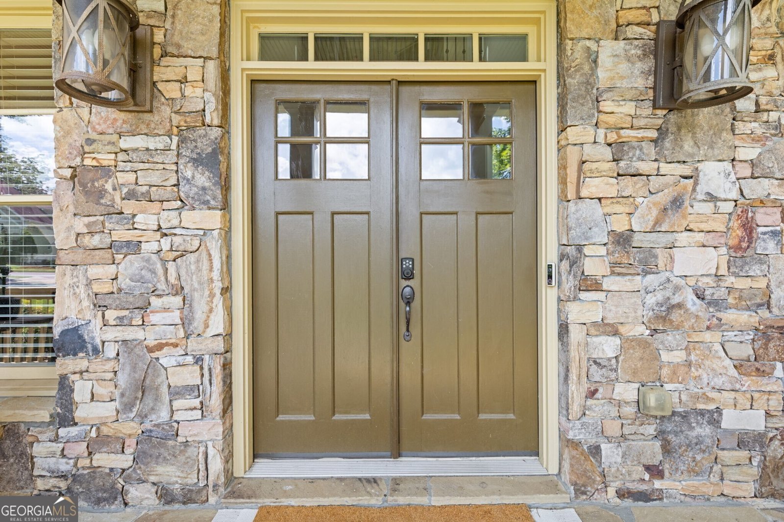 8775 Mica Creek Ball Ground - 2