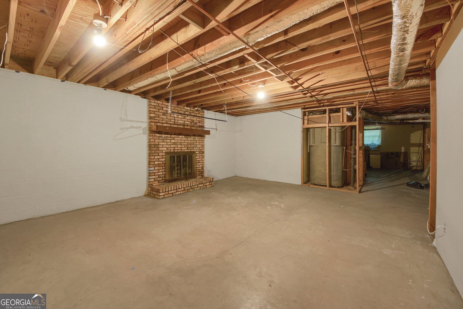3180 Elizabeth Drive Douglasville - 23