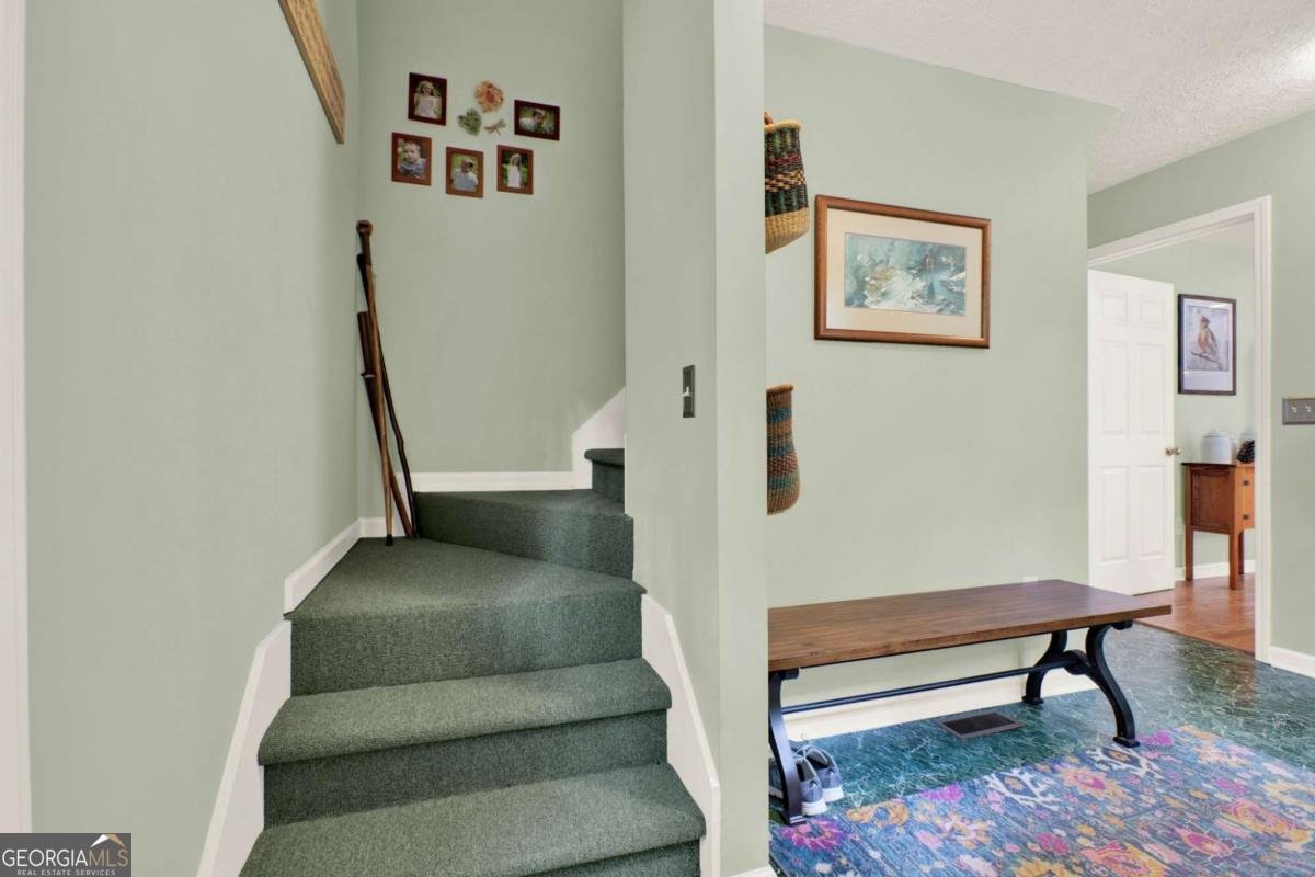 101 CHEROKEE Drive Waleska - 34