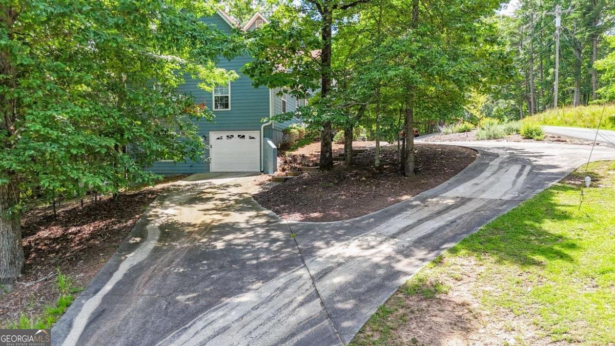 101 CHEROKEE Drive Waleska - 51