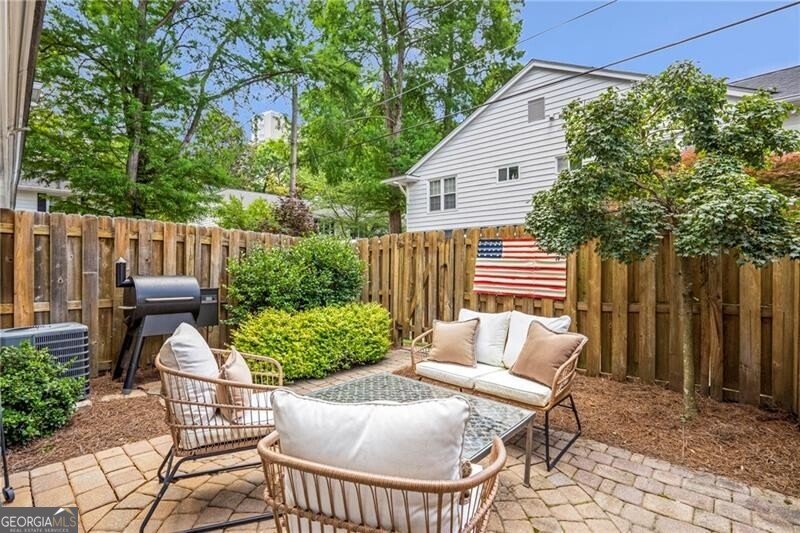 136 Peachtree Memorial Drive Atlanta - 19