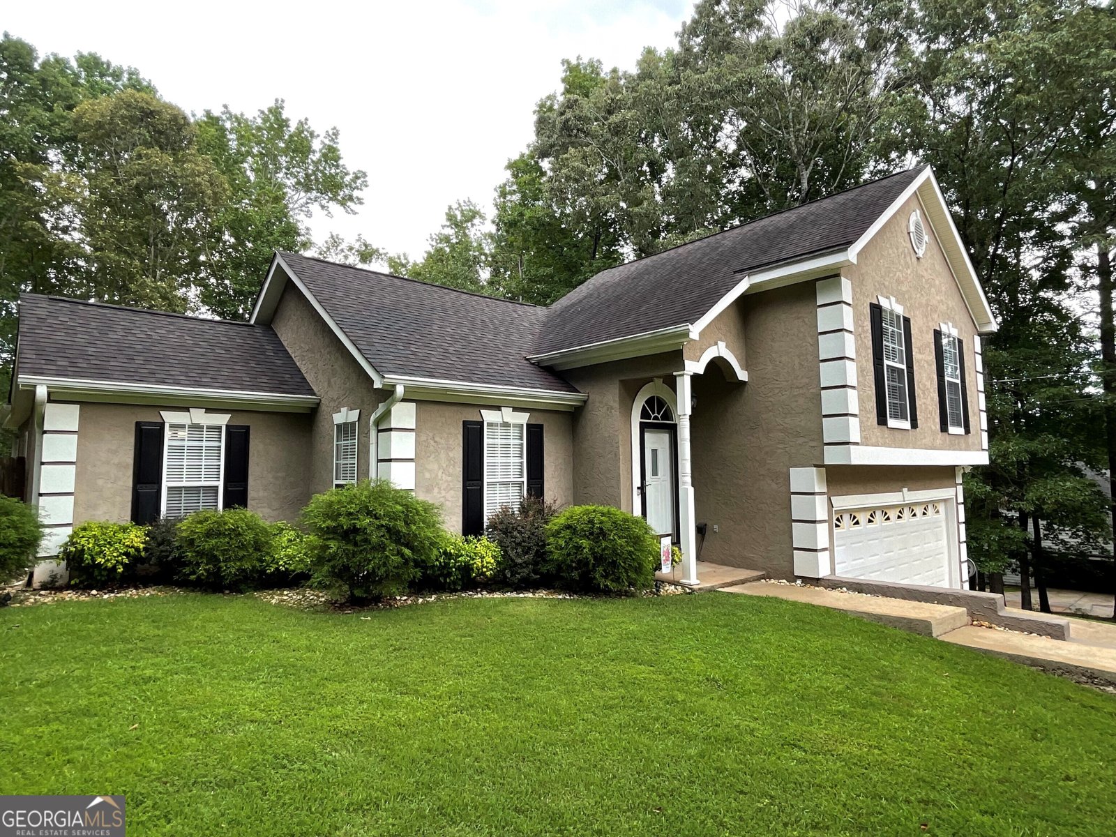 102 Plymouth Place Lagrange - 2