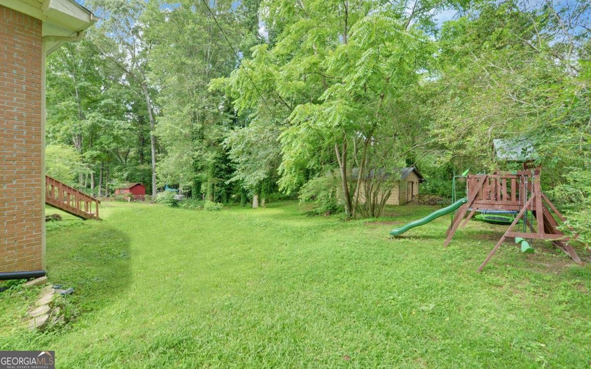 4831 FOREST Boulevard Gainesville - 26