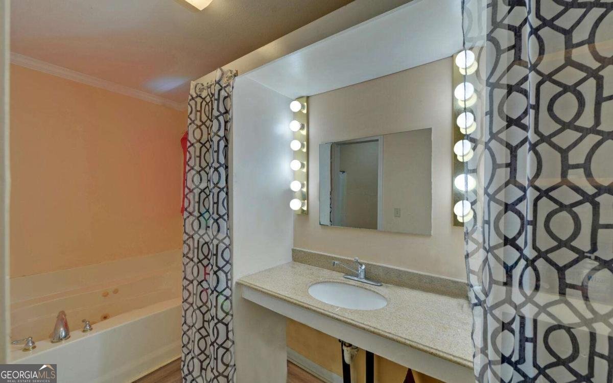 4831 FOREST Boulevard Gainesville - 5
