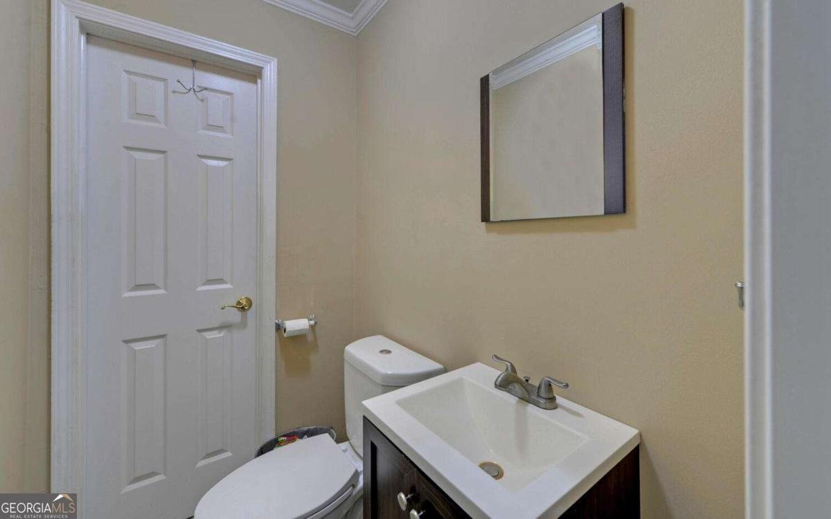 4831 FOREST Boulevard Gainesville - 26