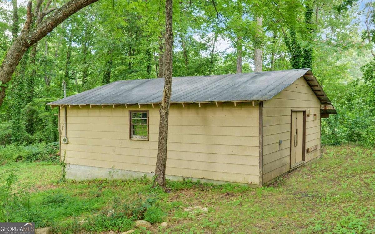 4831 FOREST Boulevard Gainesville - 35