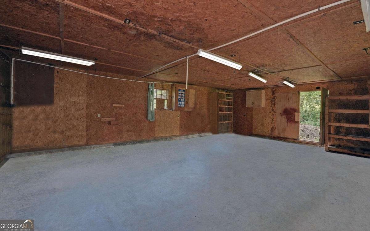 4831 FOREST Boulevard Gainesville - 38