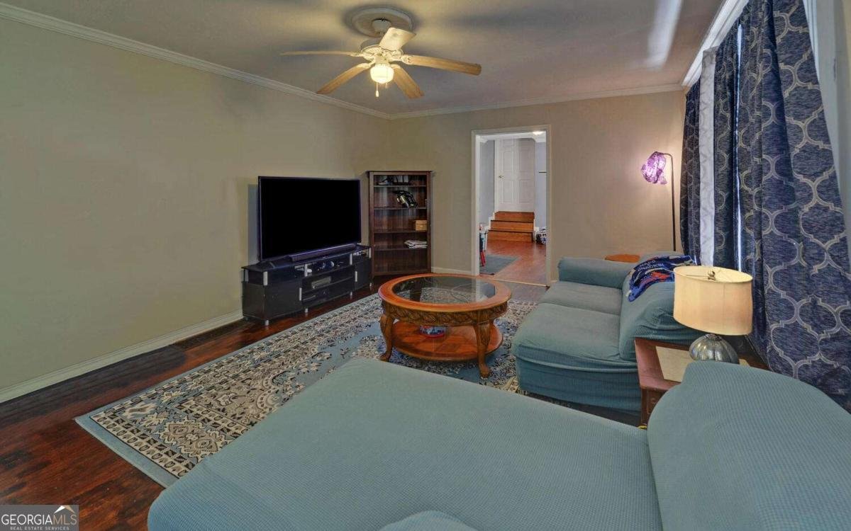 4831 FOREST Boulevard Gainesville - 4