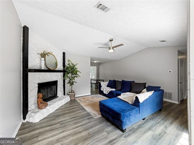 30 COURT Ellenwood - 6