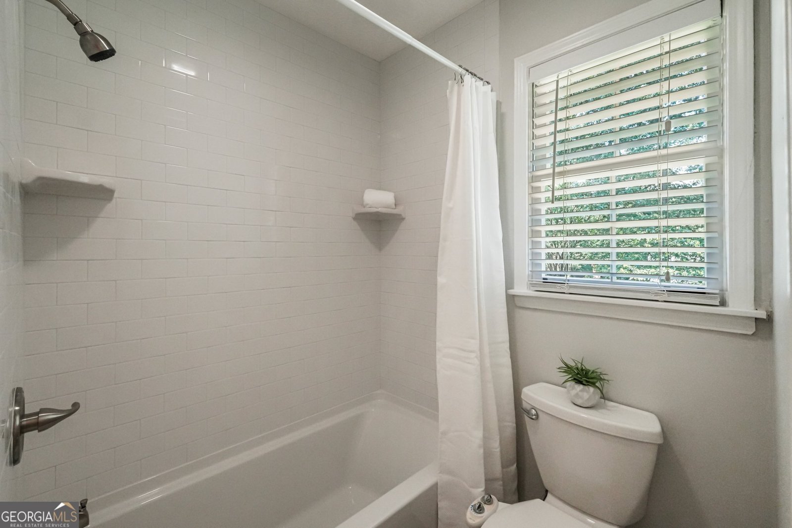 5663 SEVILLE Lane Stone Mountain - 16