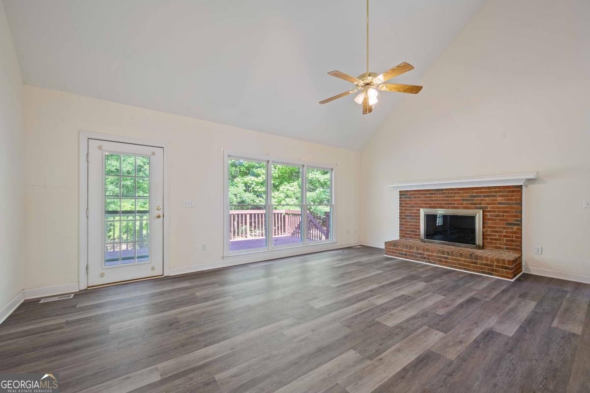 219 Deerhill Drive Bogart - 10