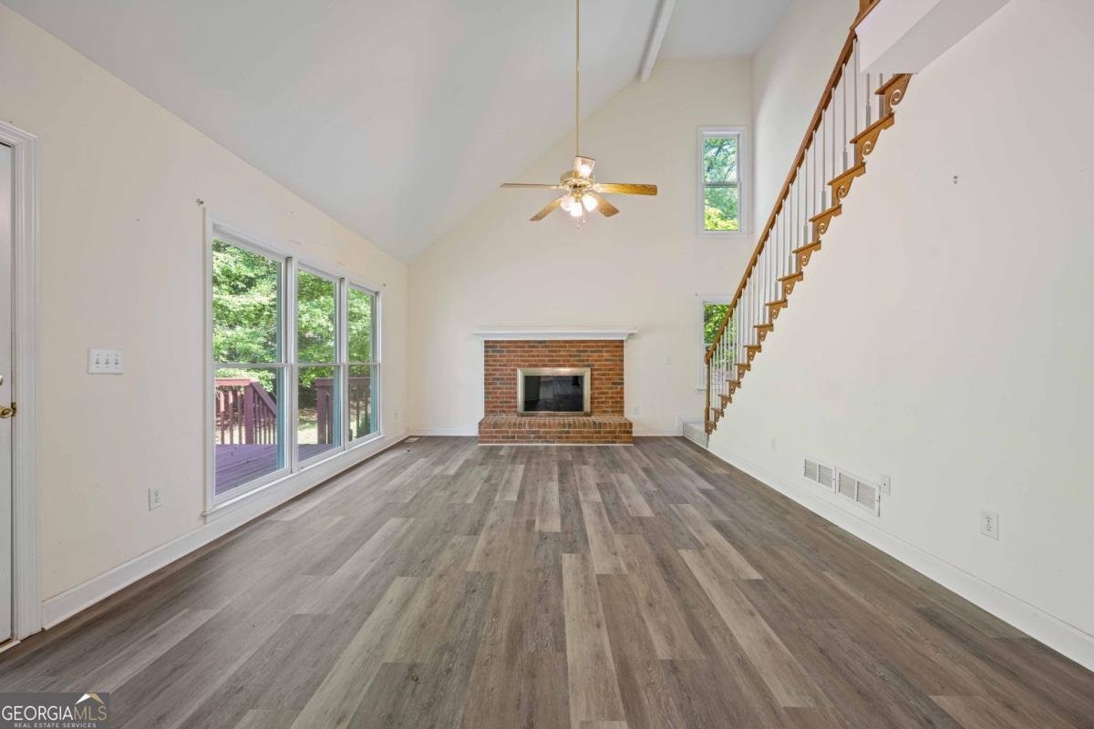 219 Deerhill Drive Bogart - 9