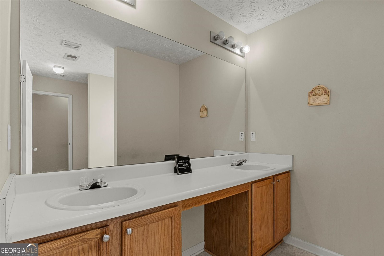 5900 Union Woods Way Union City - 18