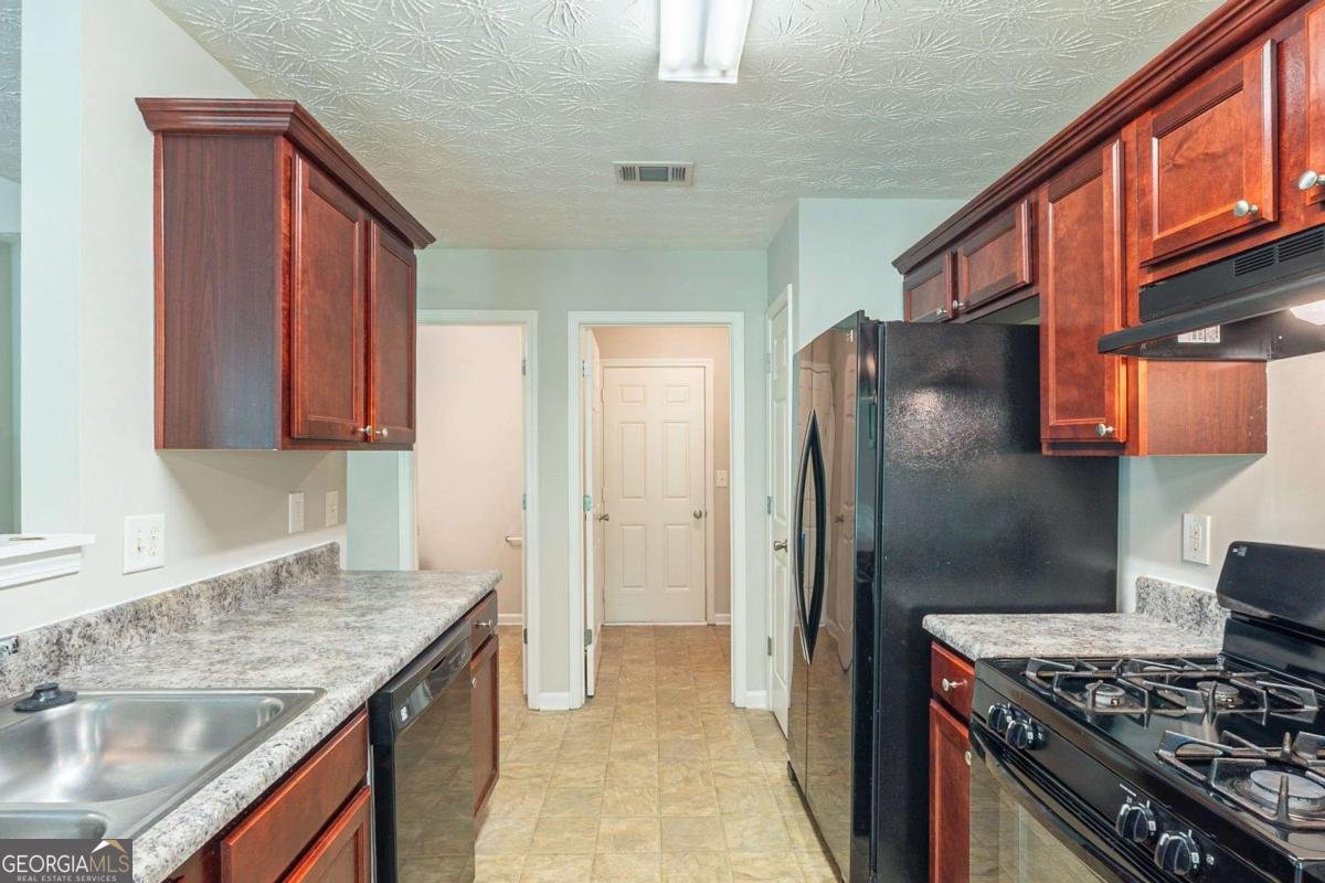 513 Shadow Valley Court Lithonia - 12
