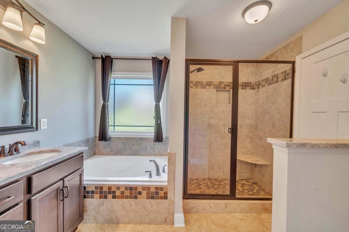 152 Hawks Ridge Trace Byron - 13